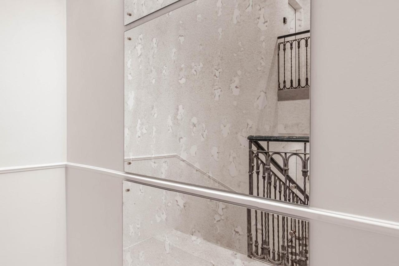Palazzo '900 Design Flats - Il Poeta Lägenhet Padua Exteriör bild