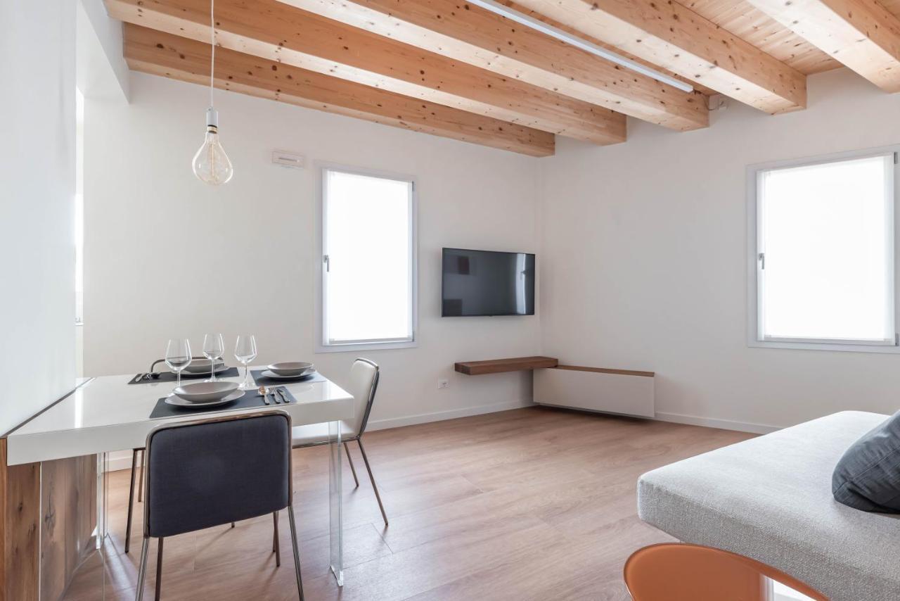 Palazzo '900 Design Flats - Il Poeta Lägenhet Padua Exteriör bild